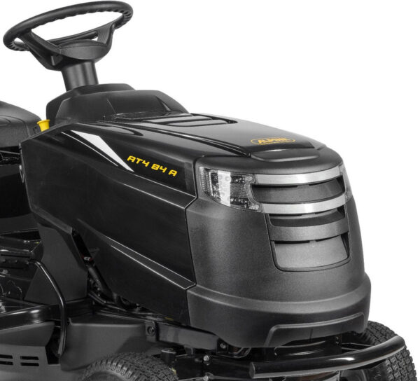 p1-3 Alpina Rasentraktor AT4 84 A – Kraft und Wendigkeit für Ihren Garten